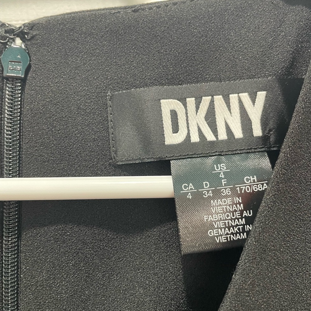 NWT DKNY V-neck Pantsuit - Picture 4 of 7